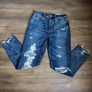 NWT American Eagle AEO Distressed Blue Mom Jeans Size 8